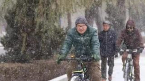 本轮寒潮最强时段来袭 多地降温可达10℃东北暴雪