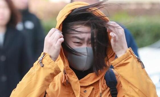 北京城继续维持晴冷天气 局地最高气温跌至4℃