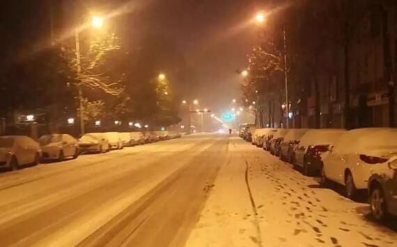 昨日黑龙江省普降大雪 省内各条高速公路封闭