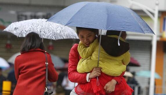 这周重庆多阴雨的天气 主城区气温最高跌至11℃