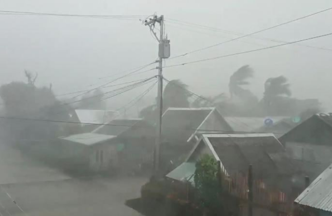 菲律宾马尼拉机场航站楼关闭！28号台风风未到先威吓人类