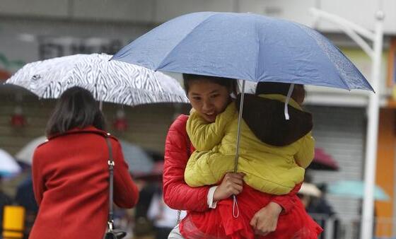 台风减弱广东沿海仍有7-8级大风 今天全省开启阴雨模式