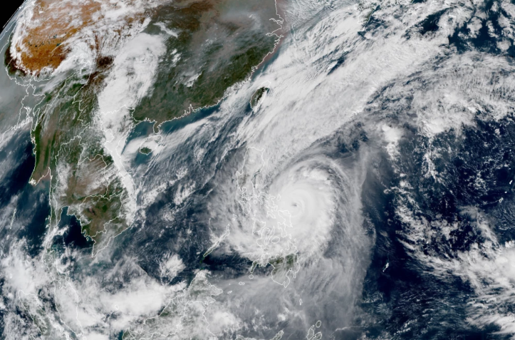 美国专家预报28号台风：冷云盖最低温处达到–109.4℃