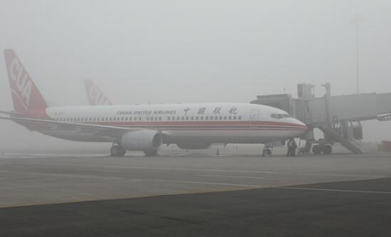 石家庄机场持续出现大雾 48个航班延误4个航班取消