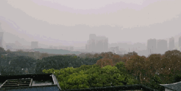 南方地区出现小到中雨 东北有小到中雪中东部降温