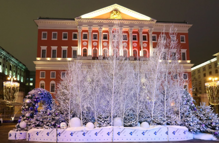 莫斯科用人造雪迎新年 气温打破百年纪录