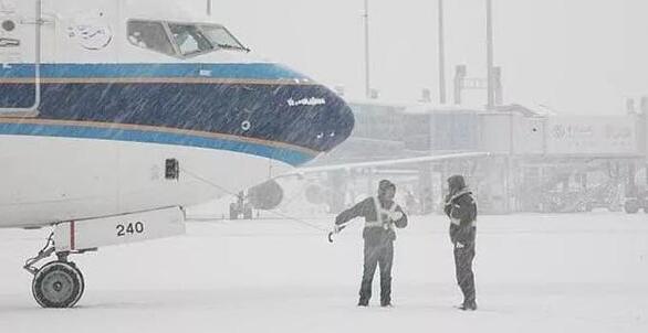 昨日黑龙江发布暴雪预警 哈尔滨机场已取消149架次