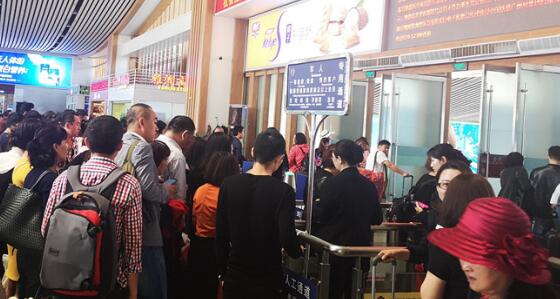 海南省交通运输厅：今年春运预计运送旅客约为2000万人次