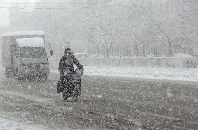 江南温暖终结大降温开启 河南山东大暴雪持续