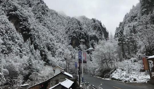 内蒙古局地仍有降雪天气 春运首日呼和浩特仅有-7℃