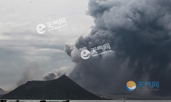 菲律宾火山仍活跃 火山随时爆发请勿归家