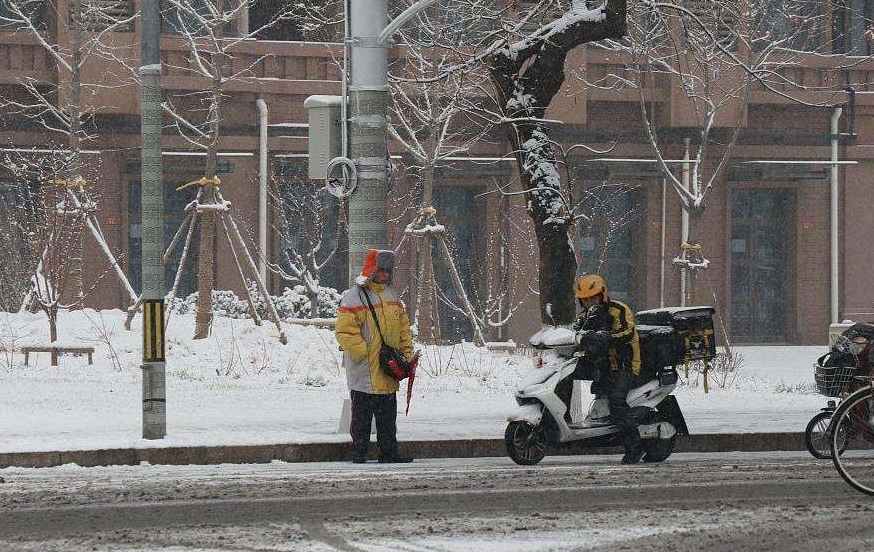 江南江汉西南都有小到中雨 河北东北有小到中雪