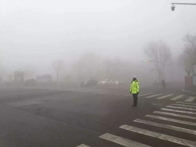 未来三天华南江南成主要雨区 北方升温华北黄淮大雾