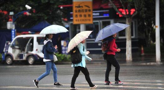 未来三天湖南开启新轮降雨 长沙体感寒冷气温跌至10℃