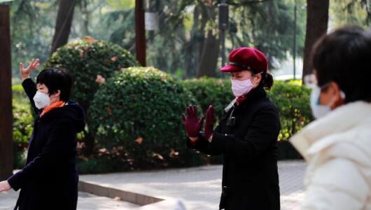2月全国大部地区气温偏高 京津冀一带雾霾污染严重