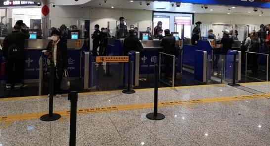 今天情人节北京中到大雪 首都机场取消23架次航班