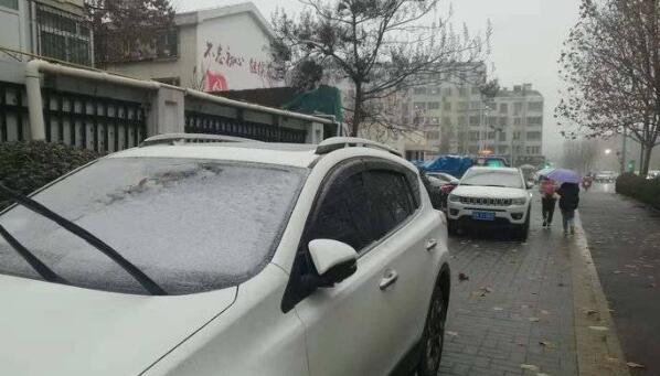 昨日哈尔滨普降大雪 部分高速继续交通管制