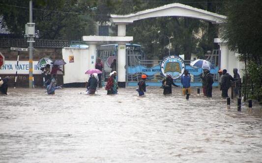 近期肯尼亚遭遇70年一遇洪灾 每年近数十万居民无家可归