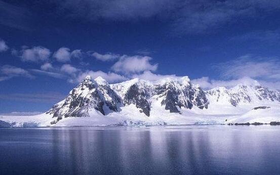 热浪来袭南极洲鹰岛20%积雪融化 未来气候变化越渐普遍