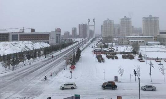 内蒙古中东部仍有小雪或雨夹雪 呼和浩特局地气温仅有3℃