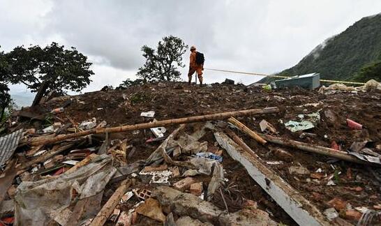 玻利维亚多地暴雨引发洪水 已造成至少17人死亡