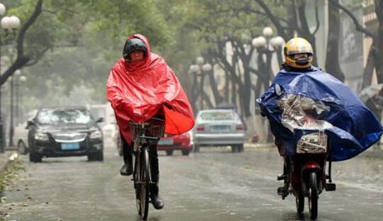 广西桂东阴天大部有阵雨 南宁持续高温达30℃