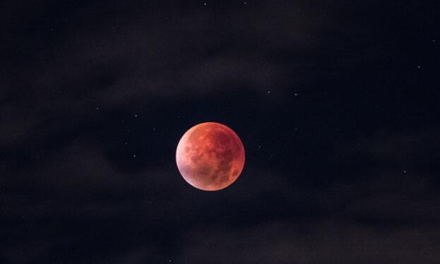 出现红月亮预示着什么 红月亮是什么兆头