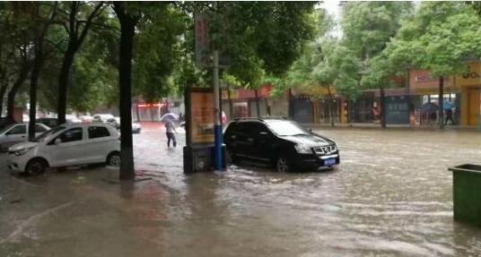湖南暴雨致湘江干流接近警戒水位 这周末还有阵雨或雷阵雨