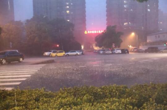 雷阵雨频繁光顾广东各地 广州持续高温天气28℃左右