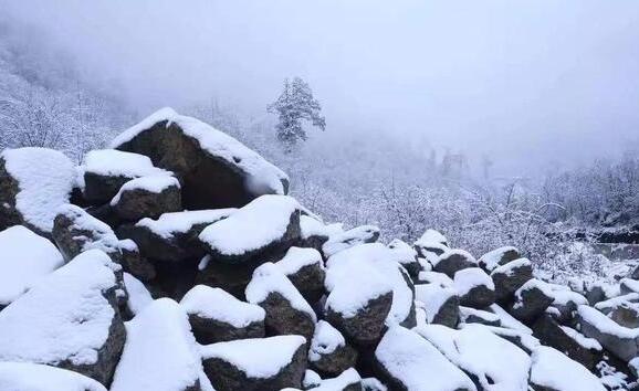 西藏高海拔山区仍有积雪 本周需防范雪崩泥石流灾害