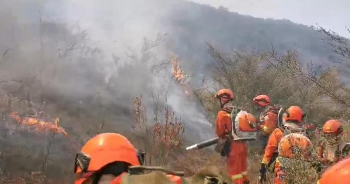 云南1天内发生5起森林火灾 森林防火形式严峻
