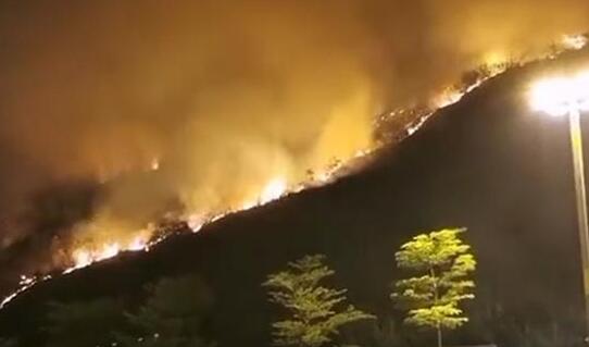 四川西昌山火灾害实时更新 山火再次复燃极度危险级别