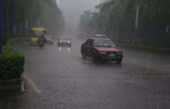 华北东北遭冷空气袭击迎降温 西南东部南部现小到中雨