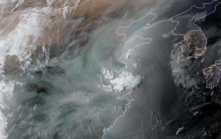 13级大风突袭浙江强度等同台风利奇马 多地升级预警