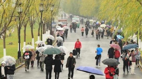 未来两天降雨覆盖江苏全省 局地最高气温在28℃左右