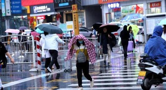 明天强降雨再度光顾江苏 多地气温20℃以下需注意保暖