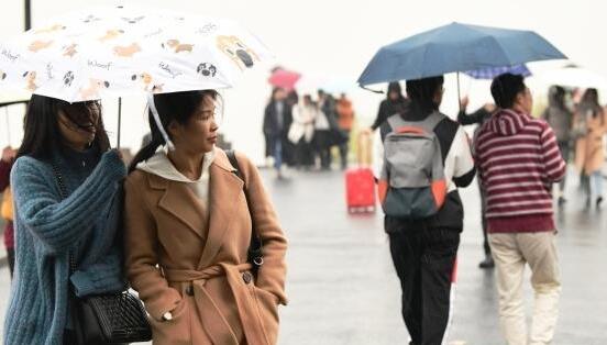 未来三天江苏全省持续阴雨 局地气温跌至20℃以下