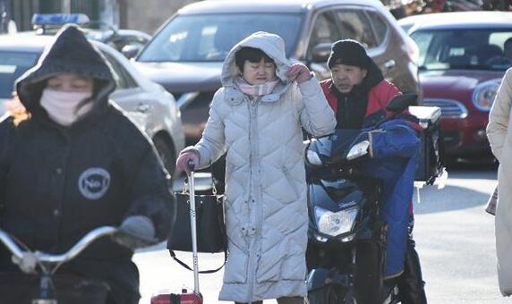 青岛发布大风蓝色预警信号 白天气温20℃以下注意保暖