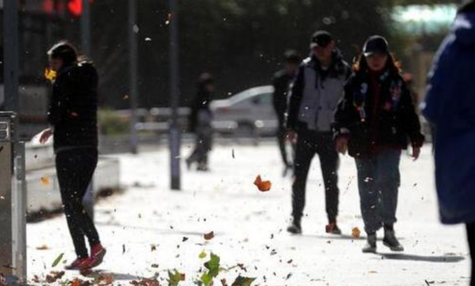 江南华南今起三天迎中到大雨 华北东北冷空气影响持续