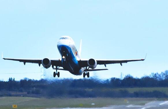 遇到大风天气航班取消机票会退吗 大风天气影响航班可以退票吗