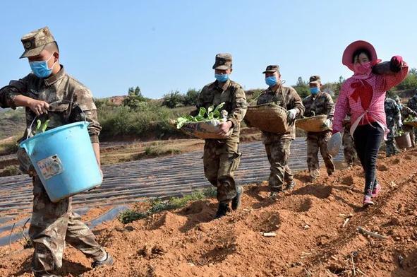 干旱致云南境内10座水库干涸 昆明玉溪等地重度气象干旱