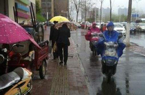 安徽高温暂停有阵雨或雷雨 省会合肥气温最高跌至24℃