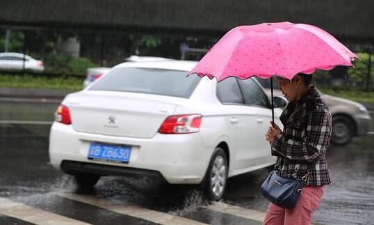 湖北全省大范围降温+降雨 武汉最高气温跌至20℃体感湿冷