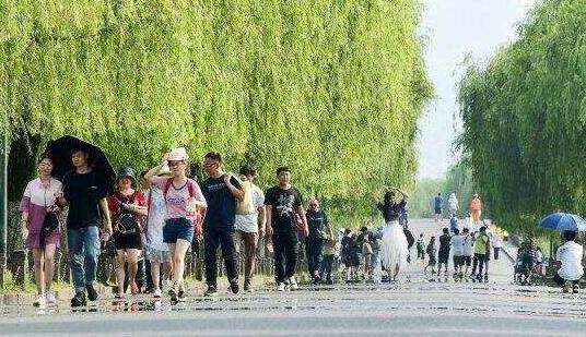 浙江多地入夏气温35℃以上 6月起全省开始发放高温补贴