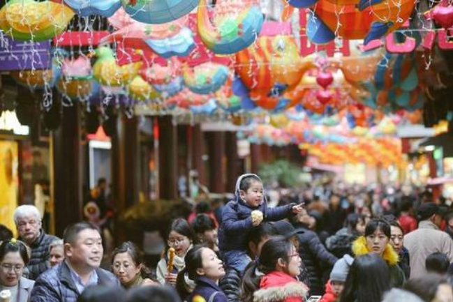 全国政协委员建议弹性安排春节假期 国家仅规定除夕到初二放假