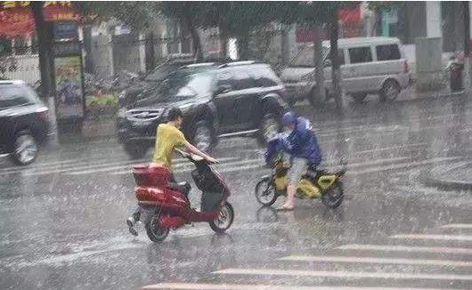 华南大到暴雨今明天持续 西藏青海多地现暴雨