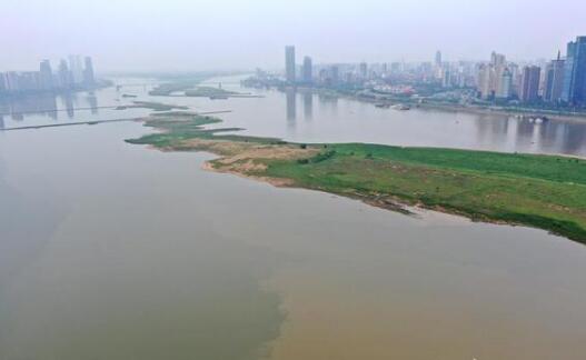 受降雨影响 江西赣江部分河流水位上涨2米