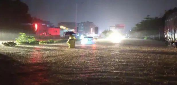 广州暴雨引发泥石流致4人死亡 此次暴雨强度范围均超历史纪录