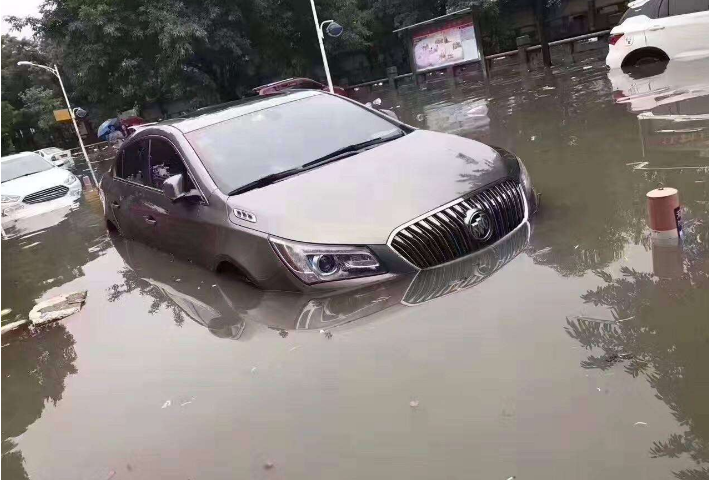 广州特大暴雨已致4人遇难 广州三防指挥部官方回应