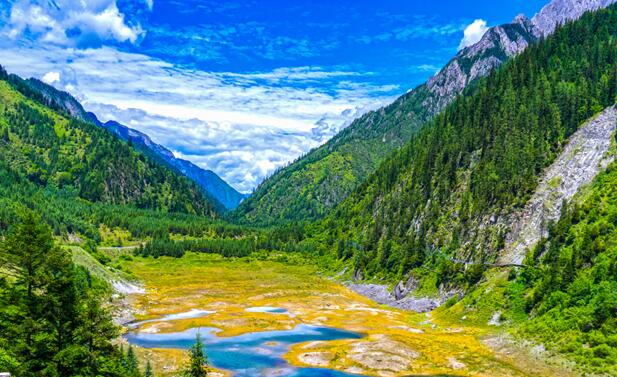 2020夏天自驾游去哪里旅游最好 夏季自驾游沿途风景很美的路线